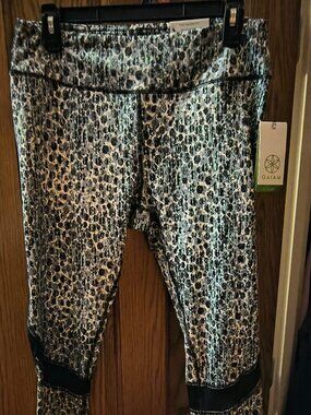 GAIAM Leggings Size Large